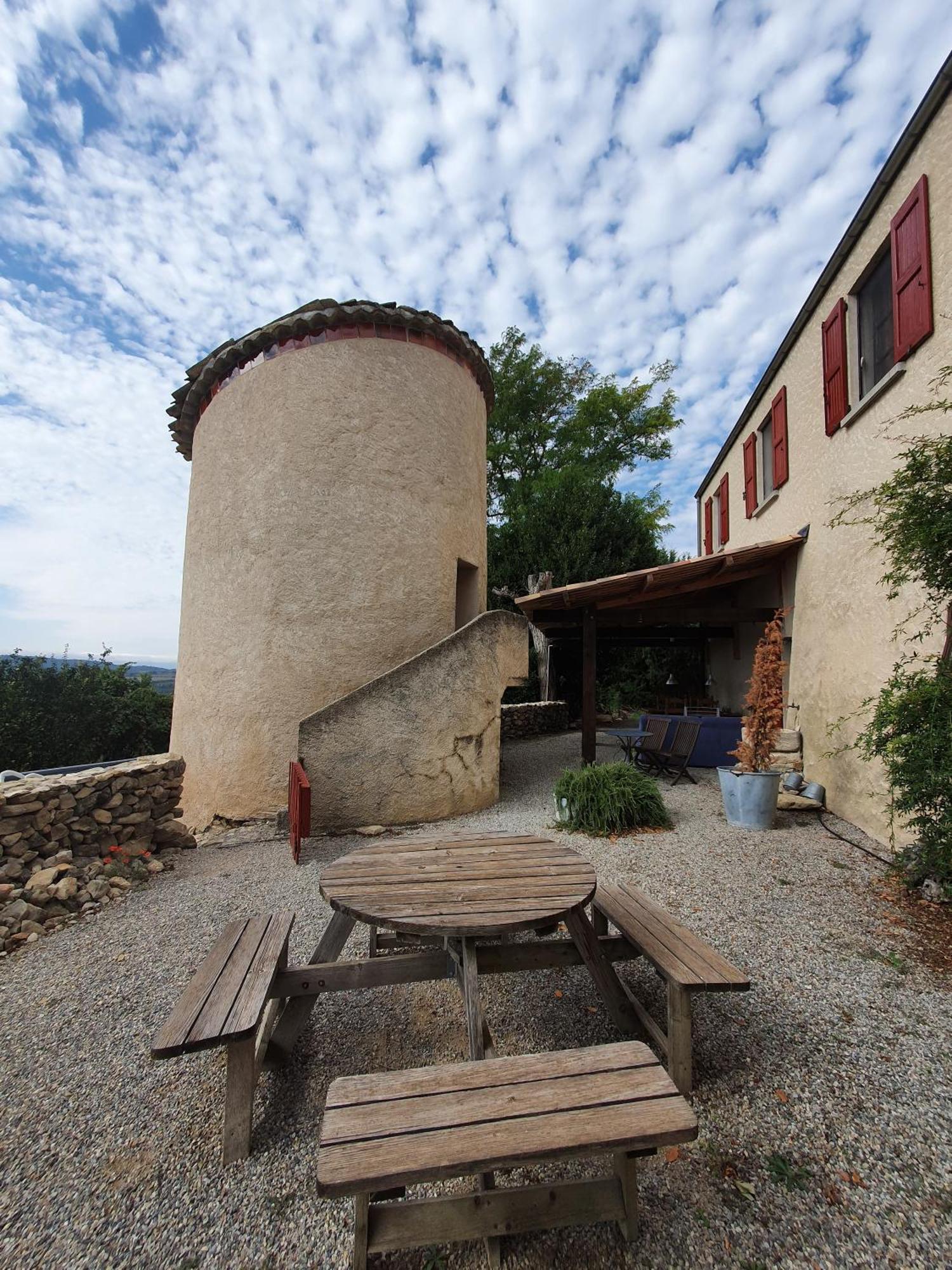 La Petite Grande Apartment Lurs Exterior foto